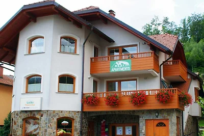 Riverside Pines Luce Apartments with Balcony ...