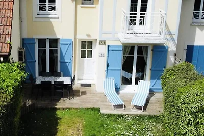 Casa vicino al mare con giardino e terrazza