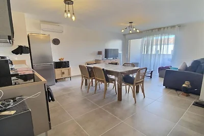 Modernes Apartment in Vias für 6 Gäste