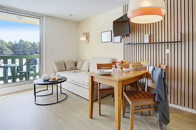 Scenic Family Apartment in the Pyrenees