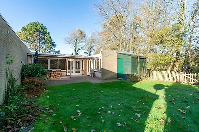 Bungalow in Sint Maartenszee am Strand