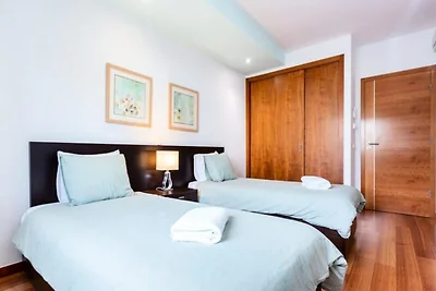 Wohnung in Luz mit Pools und Gärten