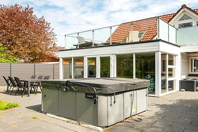 8 Personen Ferienhaus in Henne