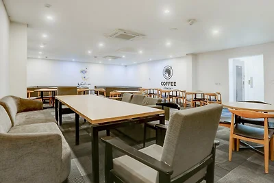 Elegante verblijven nabij Worldmark Mall...