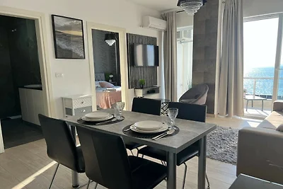 Apartment in Saranda with Sea Views