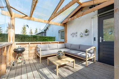 Bungalow in Sint Maartenszee am Strand