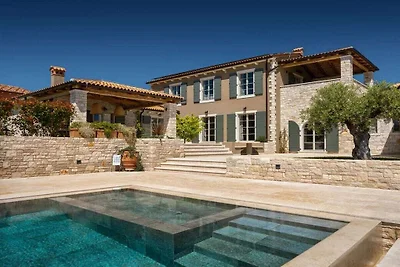 Villa Olive View
