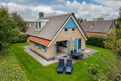 Villa in landhuisstijl met afwasmachine 2km v...