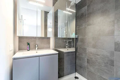 2-Zimmer-Wohnung mit seitlichem Meerblick