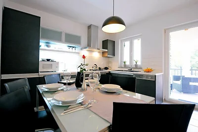 Villa Gea - Three Bedroom with Swimming Pool