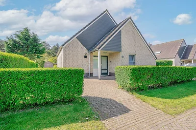 Charmante Villa in der Nähe von Meer und Wald