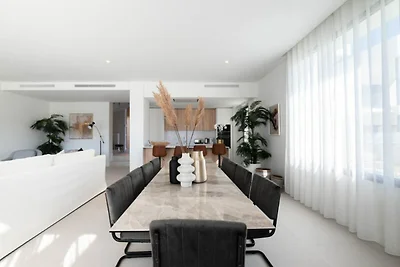 Villa in Marbella met Uitzicht op Golf