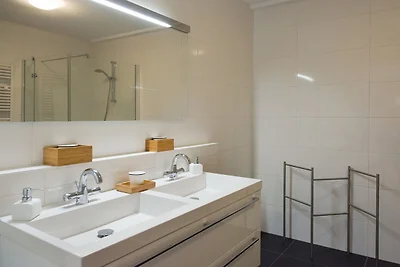 Ruim modern appartement in Scheveningen