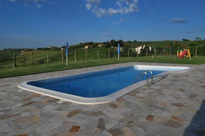 Casale con piscina