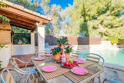 Casa con piscina vicino alla spiaggia