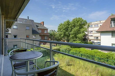 Zonnig appartement nabij de kust in Koksijde