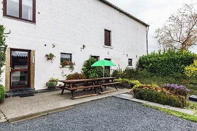 Ferienhaus in Bastogne mit Garten