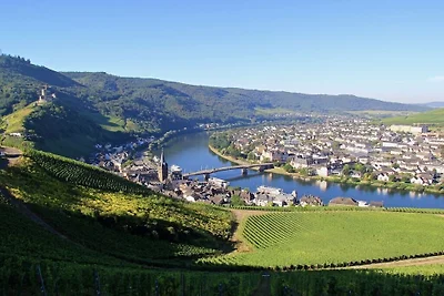 "Bernkasteler Moselpanorama"