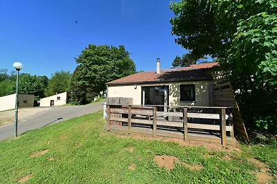 Bungalow bij meer van Vallée de Rabais
