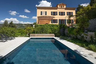 Elegante Villa in Grasse