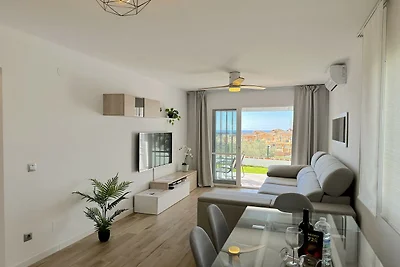 Appartement in Nerja met Zwembad en Tennis
