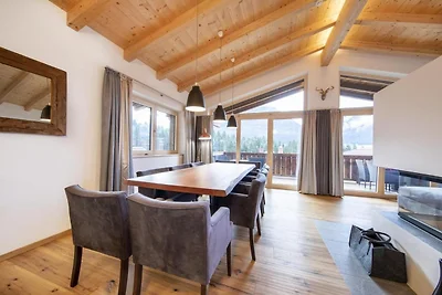 Chalet in Neukirchen bij Skilift