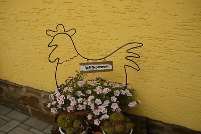 Ferienhaus in Oberfell mit Schwimmbecken