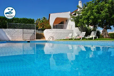Villa in Santa Eulália nahe Praia da Oura