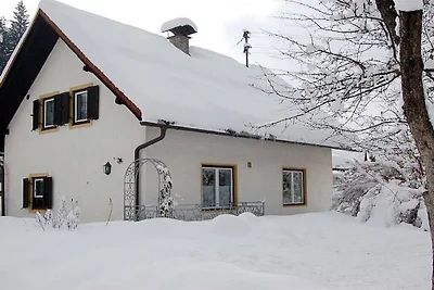 Ferienhaus in Raunach mit Schwimmbecken