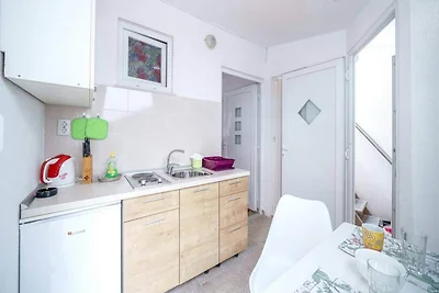 Wohnung in Vodice nahe Male Vrulje Strand