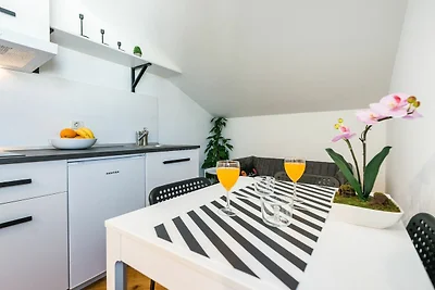 Apartment Marilyn - Two Bedroom Apartment wit...