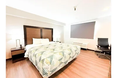 Comfortabel kingsize bed | Nsmk, Micfridge