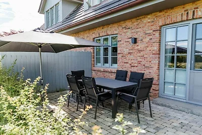 Ferienhaus in Midlum mit Sauna und Wifi