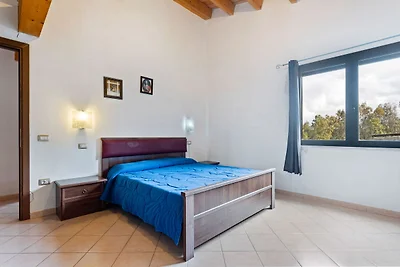 Spaziosa casa vacanze con giardino