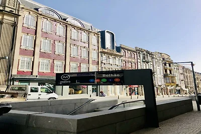 Helle und geräumige Wohnung in Porto