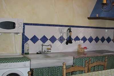 Landelijk gelegen Laroya Escape met zwembad v...