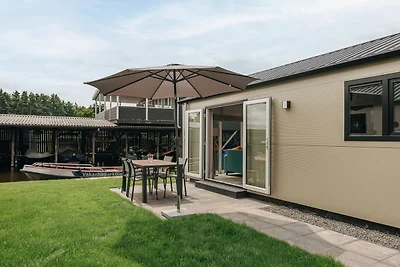 Grazioso chalet con aria condizionata e sloop