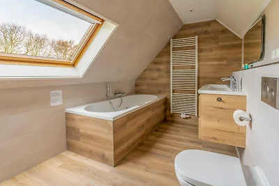 Charmante Villa in der Nähe von Meer und Wald