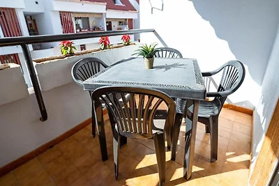 Appartamento ad Arona con piscina all'aperto