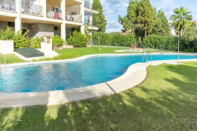 Sonnige Wohnung mit gemeinschaftlichem Pool