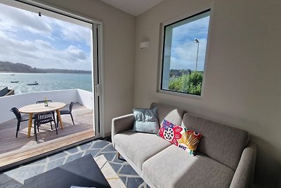 Small premium cottage, a nugget by the sea