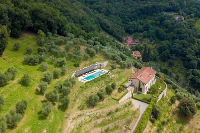 Luxusvilla mit 10 Schlafzimmern in Lucca