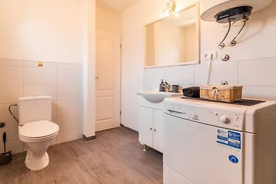 Holiday Home Sunny Side Six Bedroom Holiday...