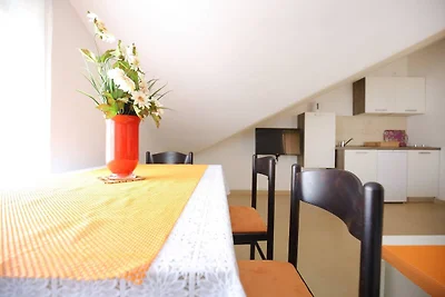 Apartments Kapetan - Two Bedroom Apartment wi...