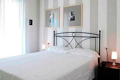 Moderne Wohnung mit Pool im Chianti