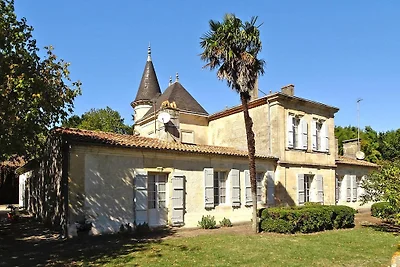 Casa bifamiliare su un vigneto, Talais