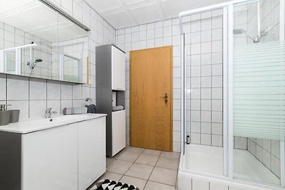 Four Bedroom Holiday Home with Pool