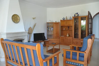Geräumige Villa mit vier Schlafzimmern und pr...