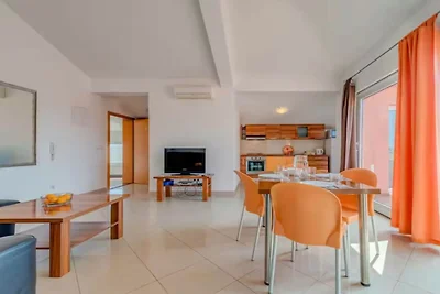 Mise Holiday Apartments - Two bedroom apartme...
