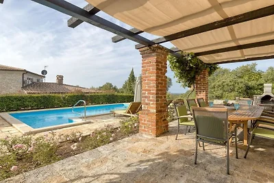 Villa in Sveti Lovrec mit Schwimmbecken